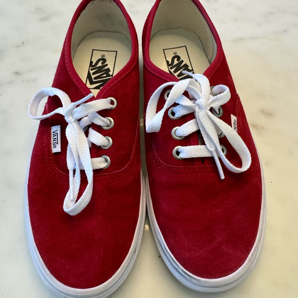 WOMENS RED SUEDE VANS SIZE 6.0